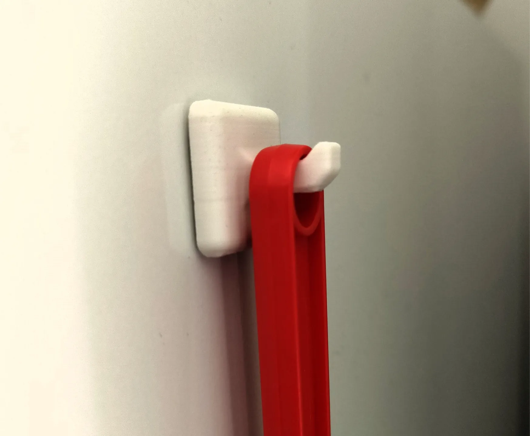 Крючки и заглушки — 3D-печать из PETG на заказ